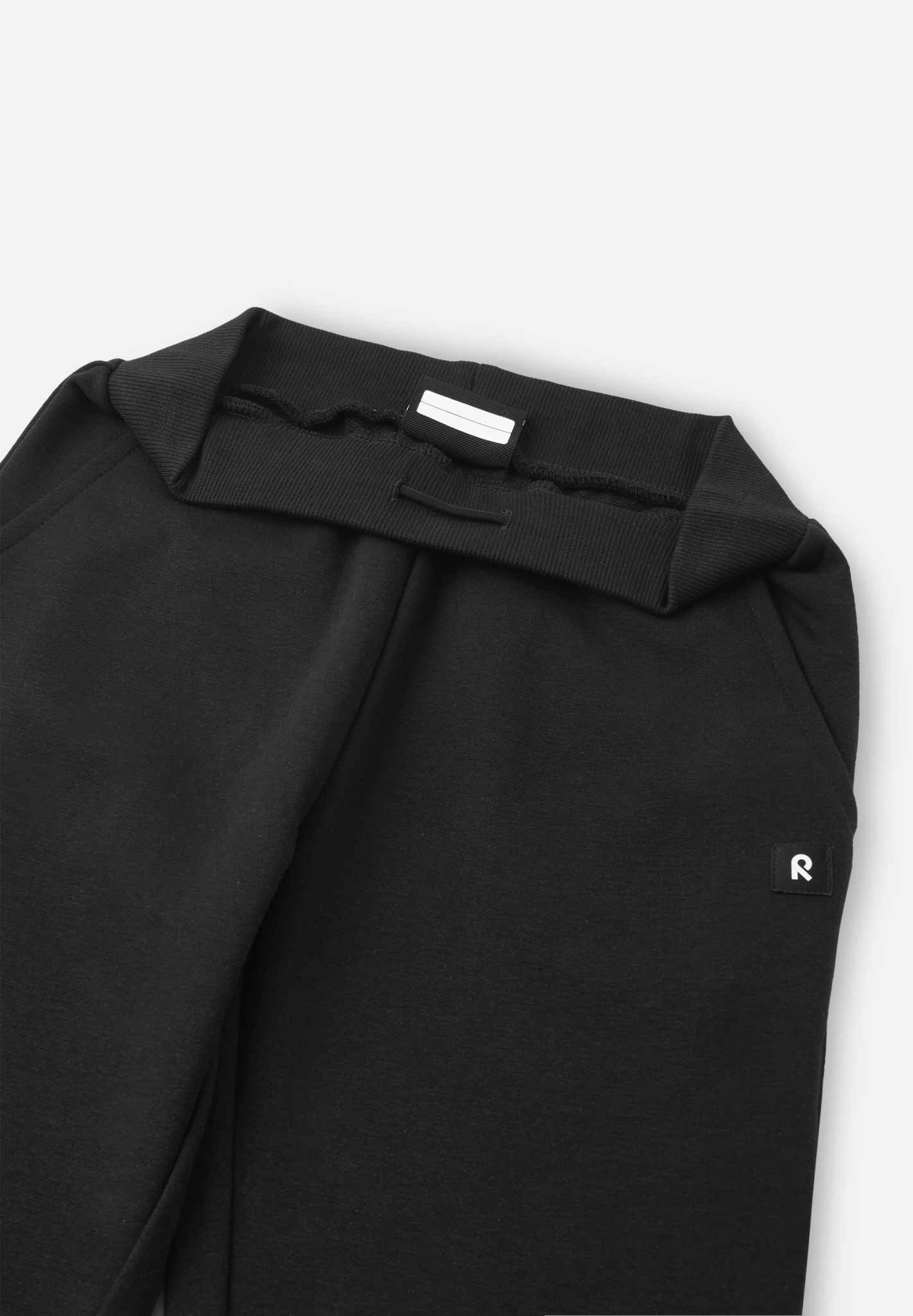 Kids' joggers Taskussa